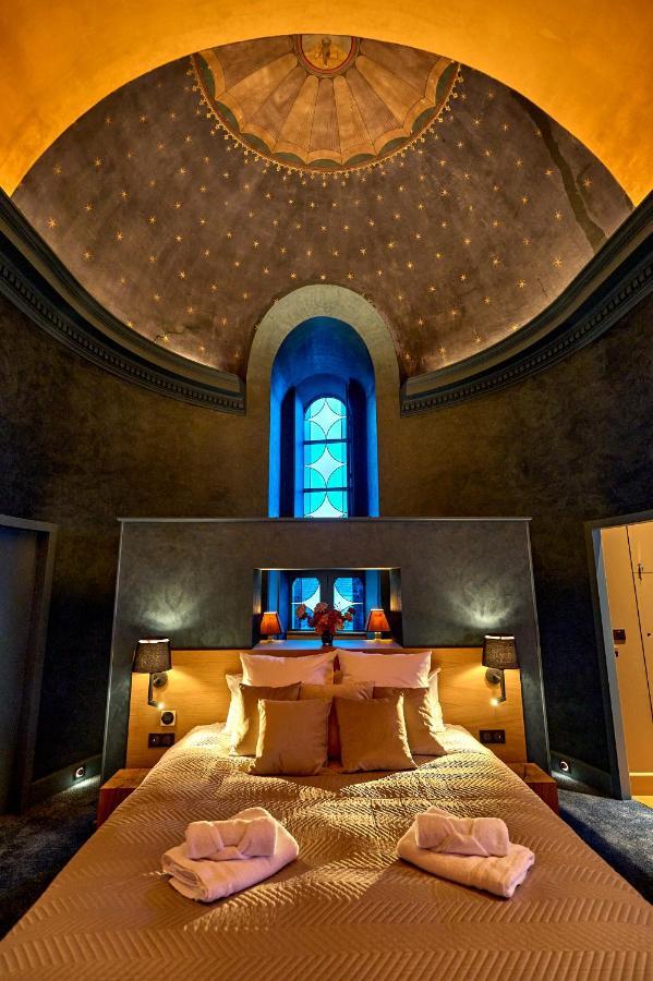 La Chapelle: Luxurious 5-Star Suites in Nevers Exterior photo