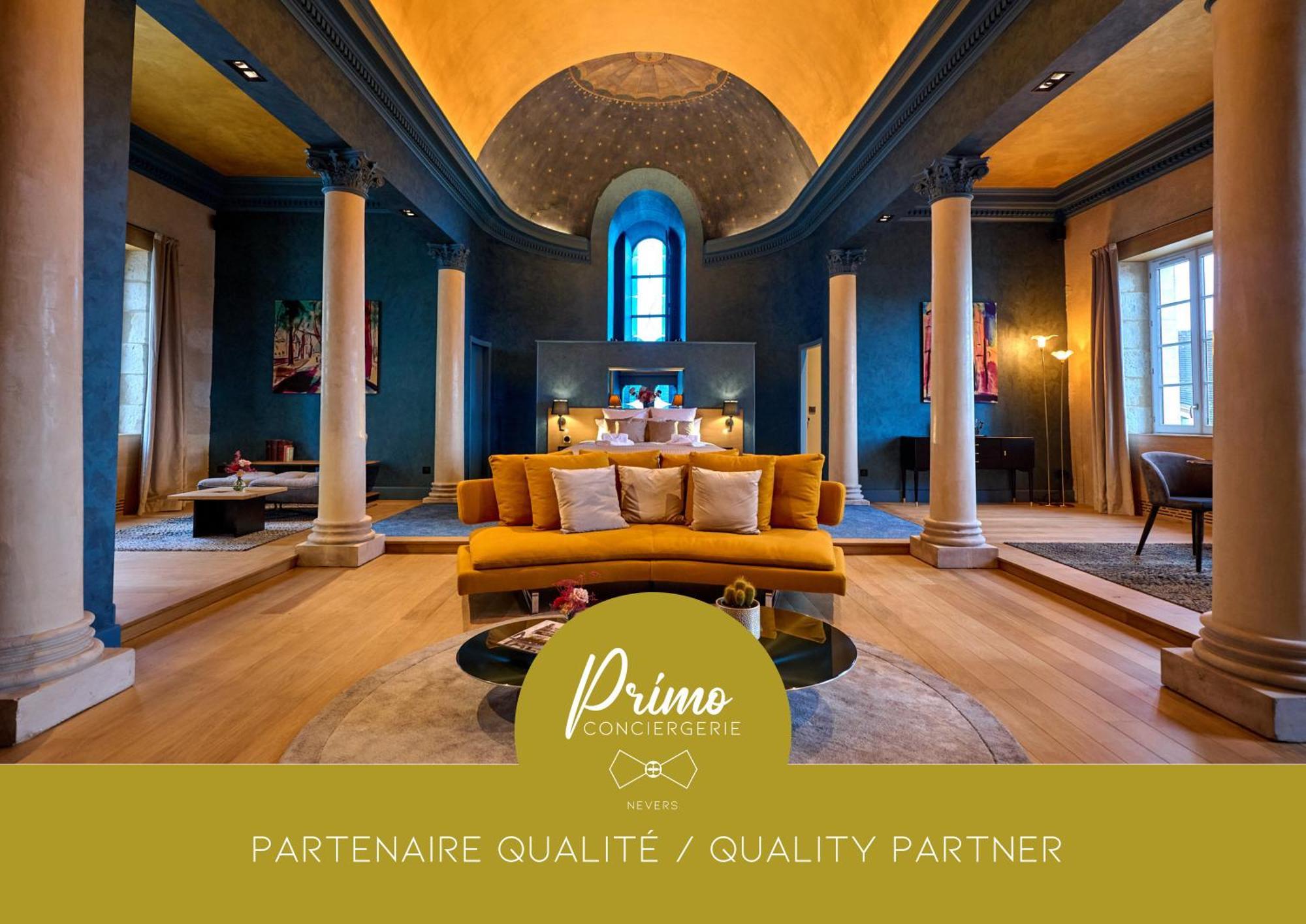La Chapelle: Luxurious 5-Star Suites in Nevers Exterior photo
